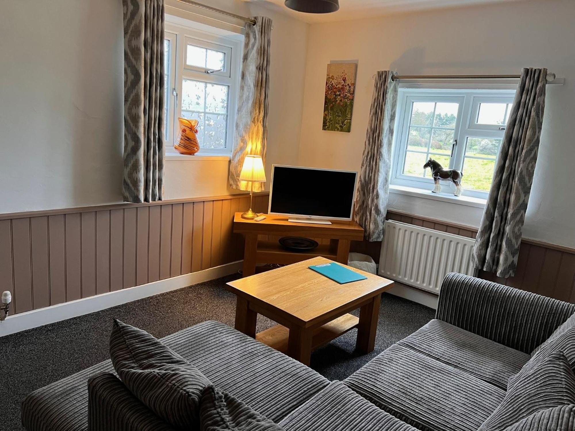 Hunston Mill Self Catering Dog Stay For Free Chichester Luaran gambar