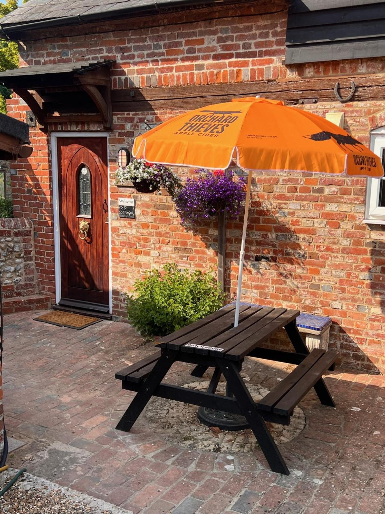 Hunston Mill Self Catering Dog Stay For Free Chichester Luaran gambar