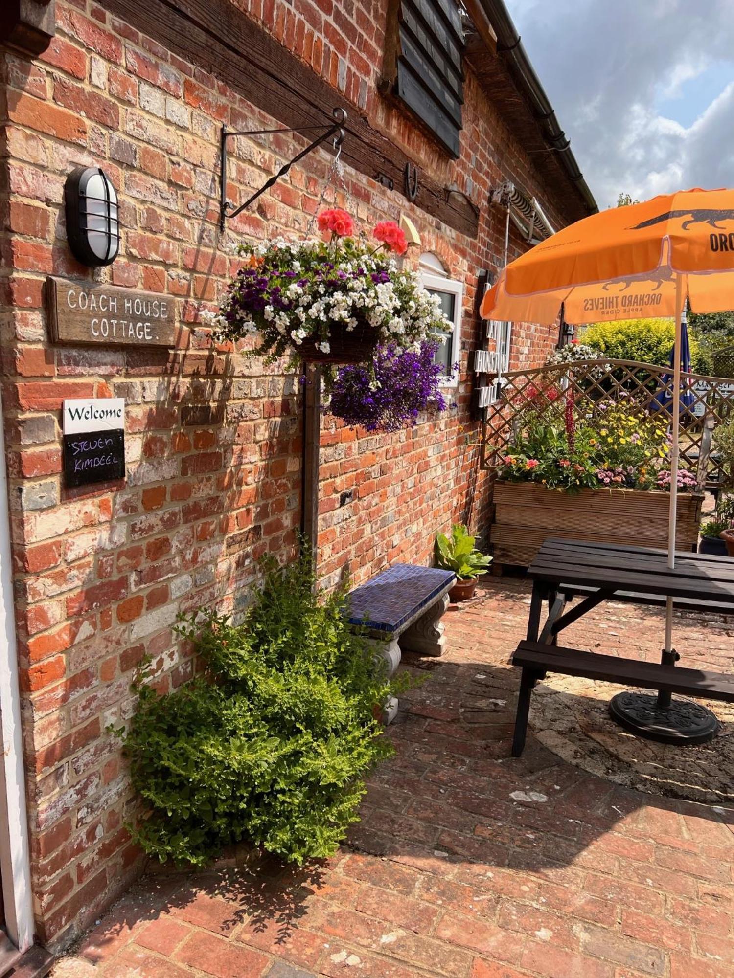Hunston Mill Self Catering Dog Stay For Free Chichester Luaran gambar